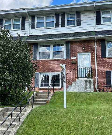 1024 Grovehill Rd — Photo 1