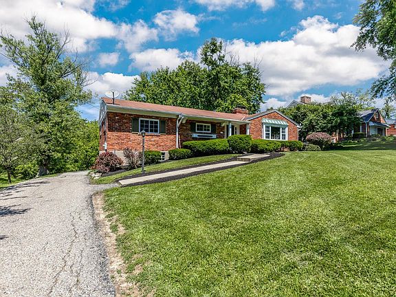 2nd image of 7172 Pfeiffer Rd