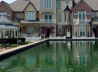 4151 Royal Mews Cir, Naperville, IL 60564