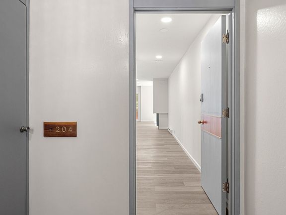 3rd image of 2441 Carlmont Dr #204