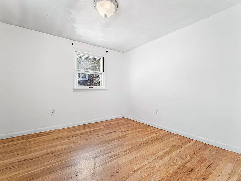 504 E Baseline Rd — Photo 17