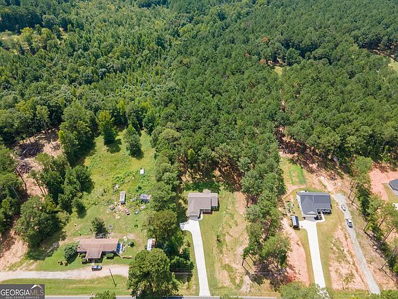 3rd image of 4079 Primrose Rd