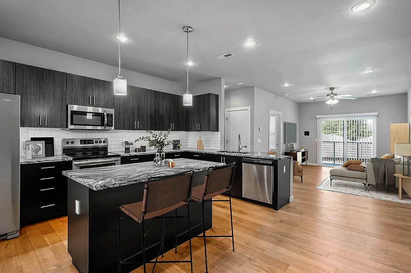 The Edge Luxury Apartments — Photo 2