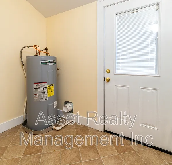 1443 N 4th Ave — Photo 16