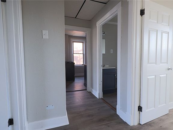 2nd image of 531 5th Street Ext