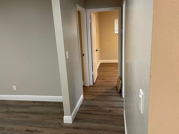 3rd image of 721 6th Ave NE #B