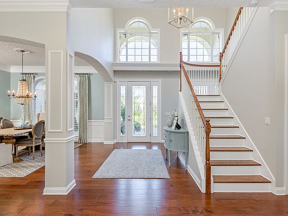 3rd image of 901 Pinebrook Ct