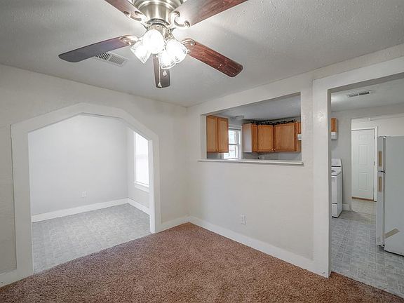 3rd image of 6 S Oak St