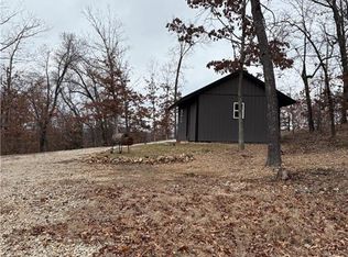 15 Roosevelt Rd, Camdenton, MO 65020