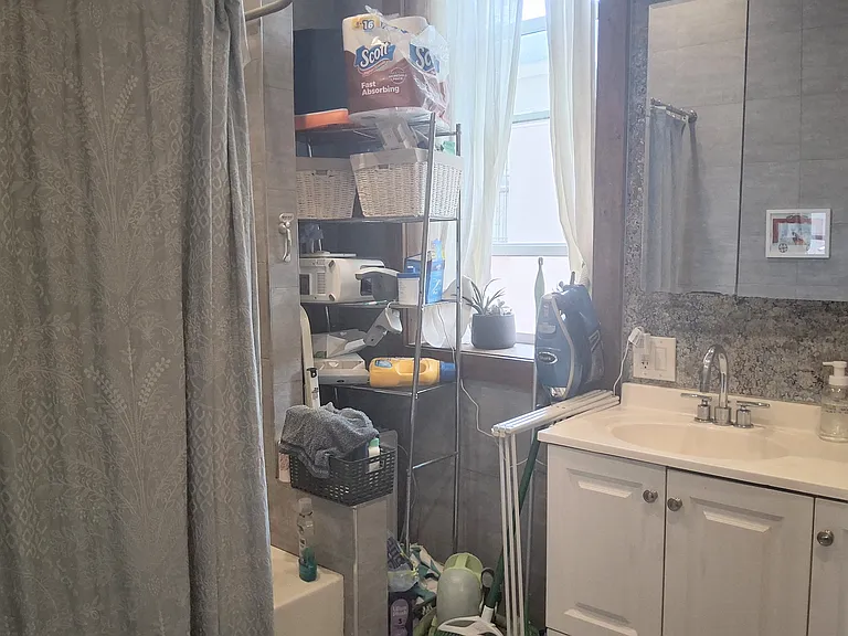 758 Willoughby Ave #2 — Photo 11