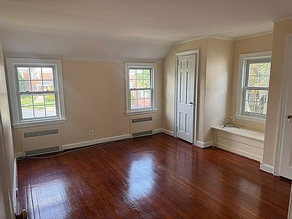 Large Bedroom