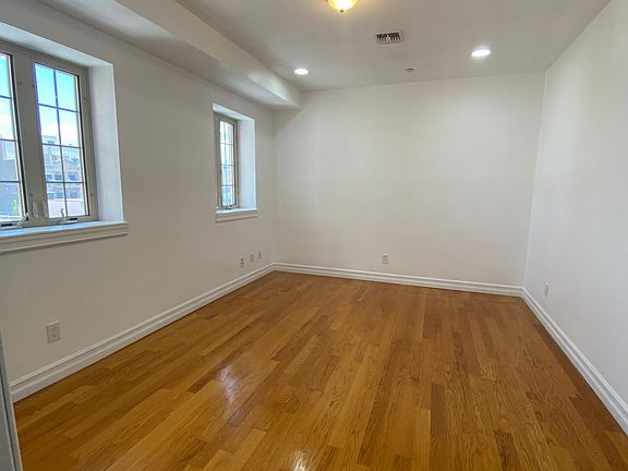 3rd image of 107-16 37th Ave #4D