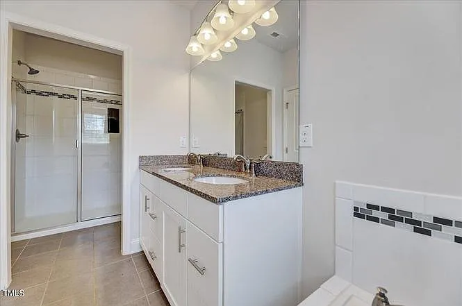 1008 Drayman Pl — Photo 23