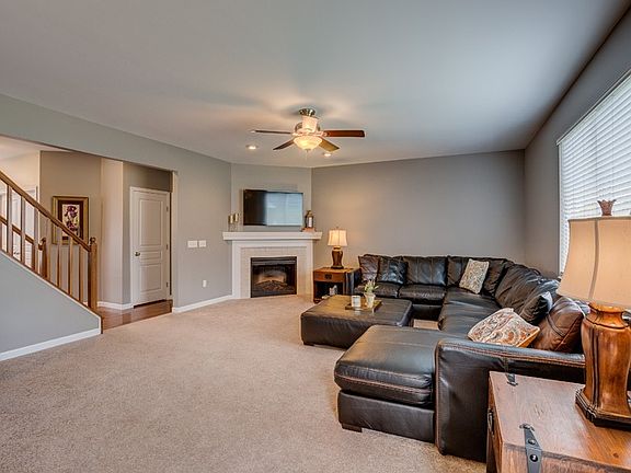 4th image of 1198 Edgebrook Ct