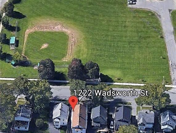 3rd image of 1222 Wadsworth St #24