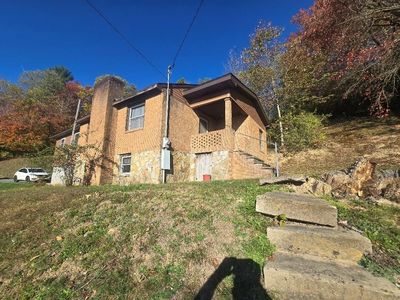 681 Prosperity Rd, Mount Hope, WV, 25880