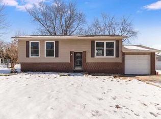 2549 Sportsman Club Rd, Bourbonnais, IL 60914