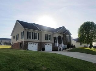 6250 Dotts Ln, Penn Laird, VA 22846
