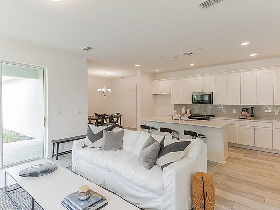 5th image of 6420 Flat Lemon Dr