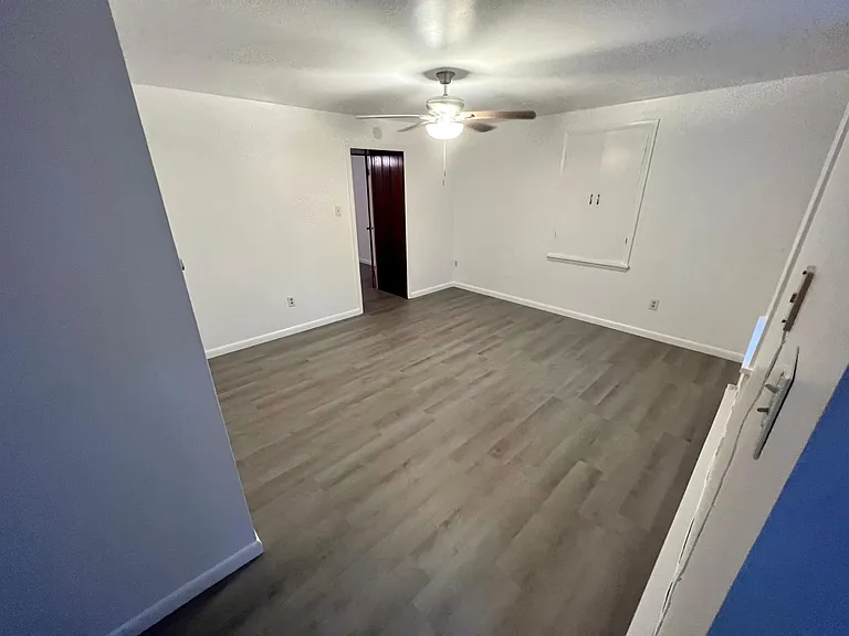 400 N Mildred St #5 — Photo 2