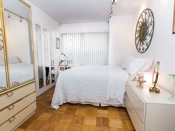 5th image of 435 E 65th St APT 3F