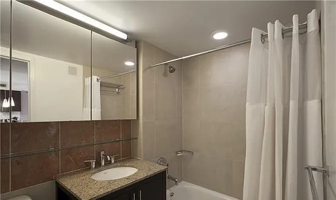 Rented by R New York | media 5