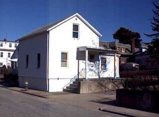 32 Touro St, Providence, RI 02904