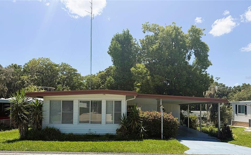 1st image of 203 Aspen Cir