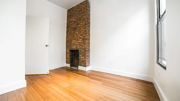 Rented by Nooklyn NYC LLC | media 6