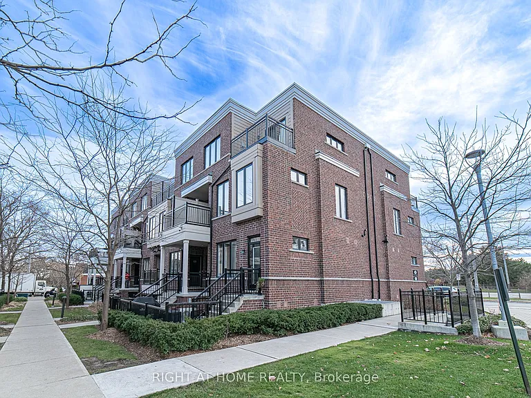 50 Carnation Ave #139 — Photo 2