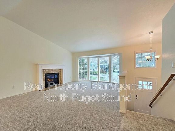 4th image of 8311 15th Pl NE
