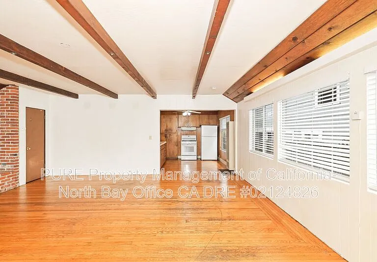 420 Carrillo St — Photo 4