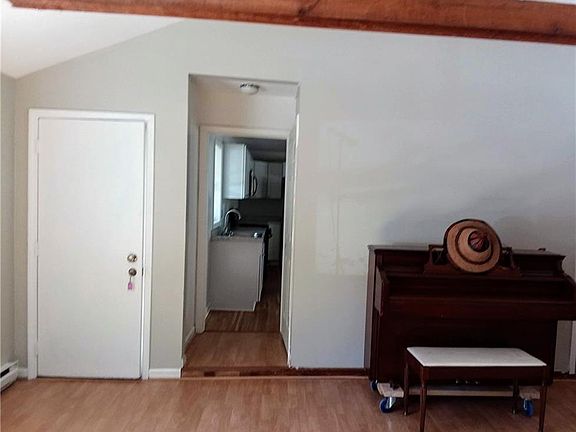 5th image of 2 Creekwood Ln