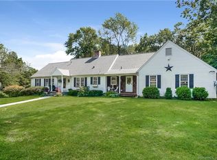 98 Ansonia Rd, Woodbridge, CT 06525