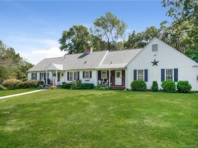 98 Ansonia Rd, Woodbridge, CT, 06525