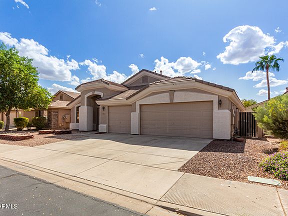 4th image of 12821 W CORRINE Drive