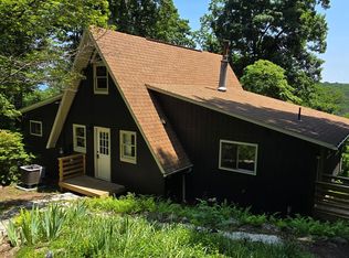 556 Trapper Ridge Ln, Hedgesville, WV 25427