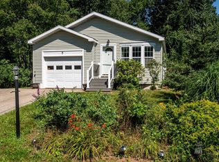 9 Fox Ridge Dr, Berwick, ME 03901