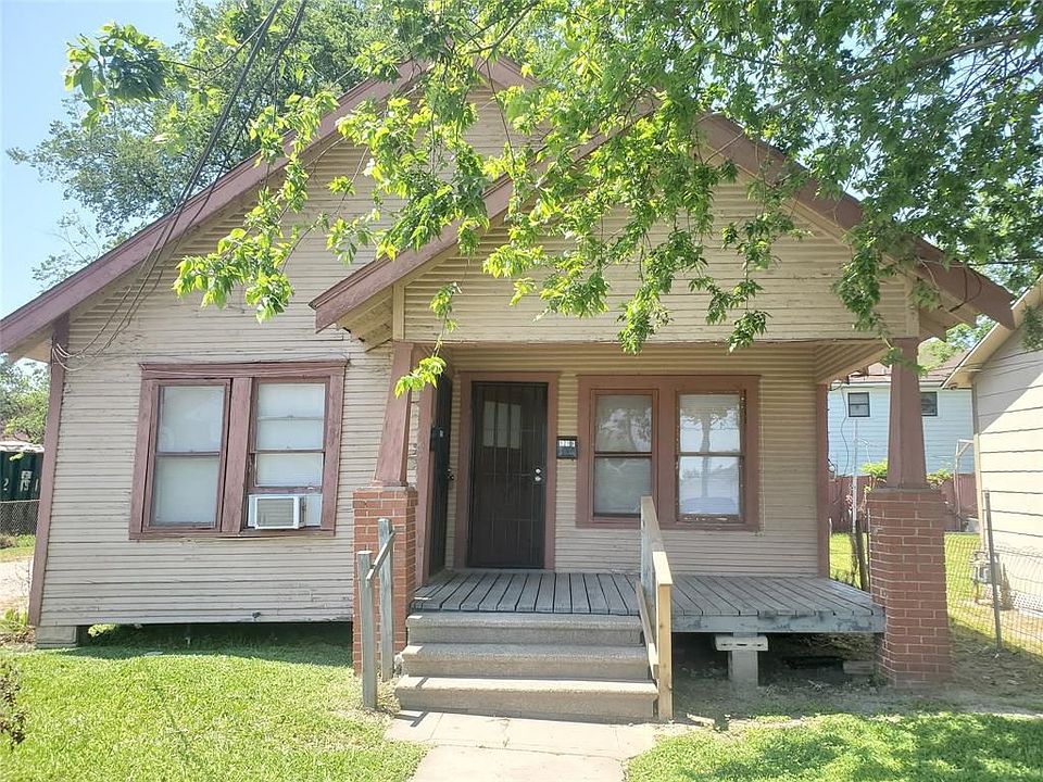 1st image of 121 N Hagerman St #B