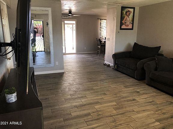 4th image of 3115 N 81st Ave