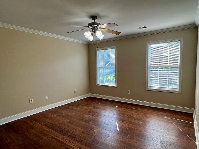 30 Hiddenbrook Ln — Photo 10