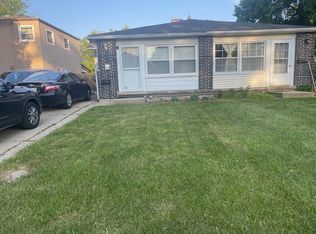 301 N 4th Ave APT B, Des Plaines, IL 60016
