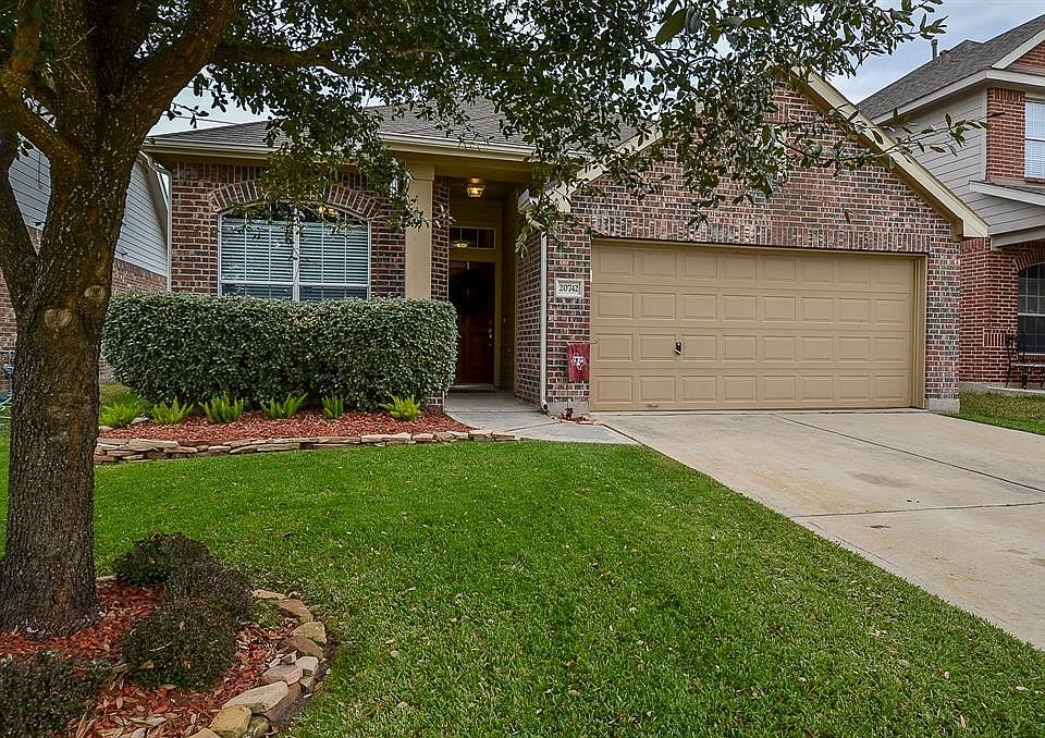 1st image of 20742 Rainmead Dr