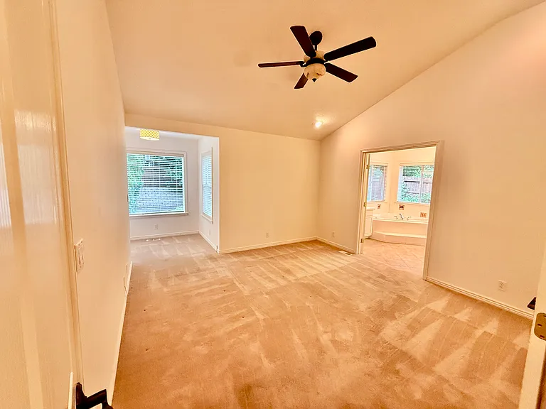 1774 N Sevenoaks Way — Photo 8