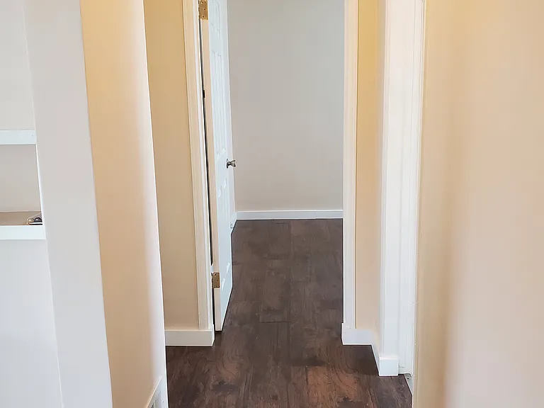 2321 Termino Ave — Photo 7