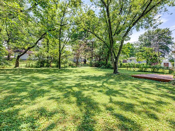 4th image of 6706 Lightwood Dr
