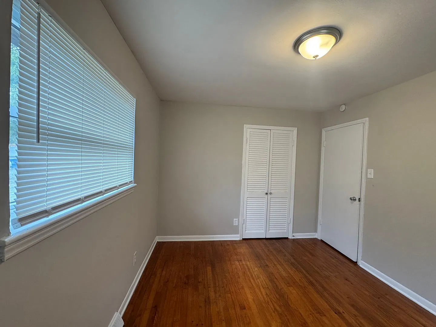 Taylor Street 2313 — Photo 2