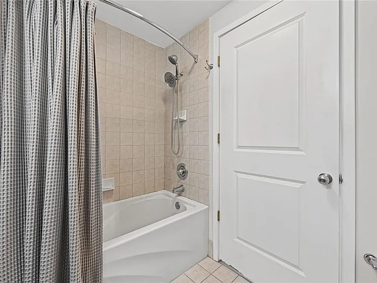 3338 Peachtree Rd NE #1105 — Photo 17