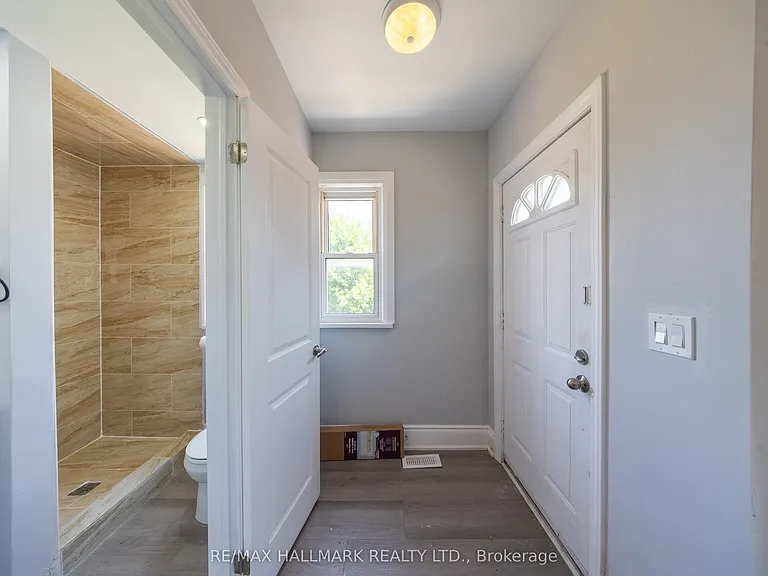 559 Ritson Rd S — Photo 13