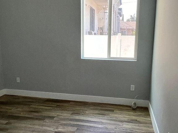 5th image of 608 E 29th St